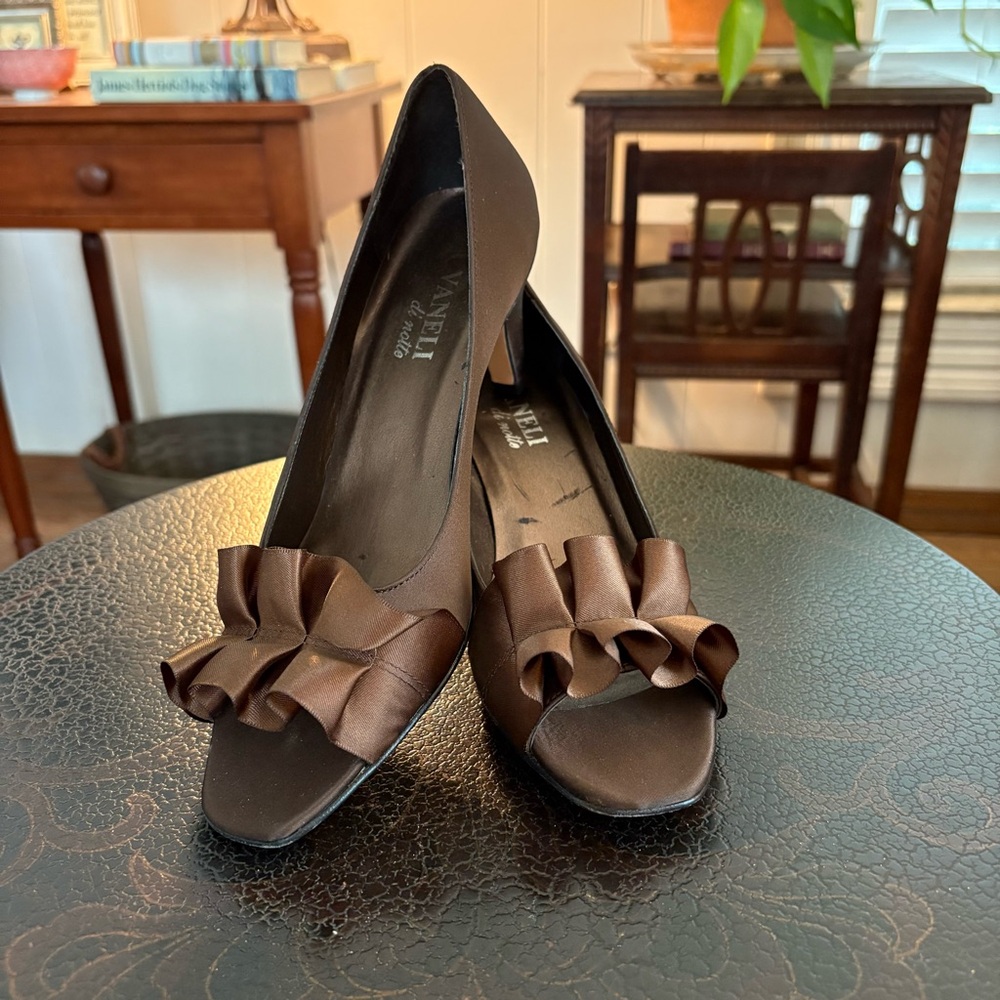 Vaneli di notte Heels women’s size 7N
